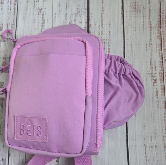 BEIS The Sport Sling Crossbody Bag in Berry Water Bottle Holder NEW NWT - Picture 13 of 13